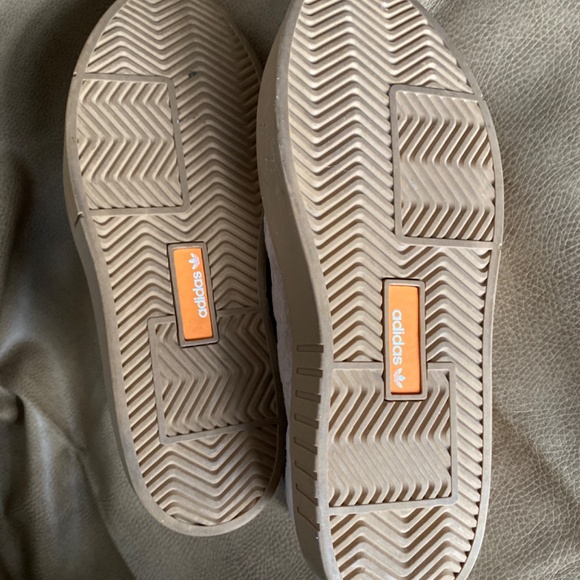 Adidas suede - Picture 3 of 3